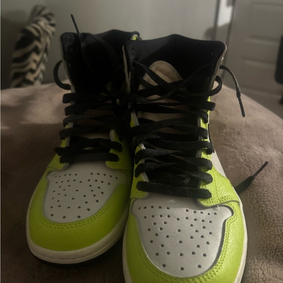 Jordan’s - Picture 3 of 4